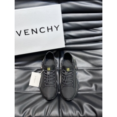 Givenchy Sneakers